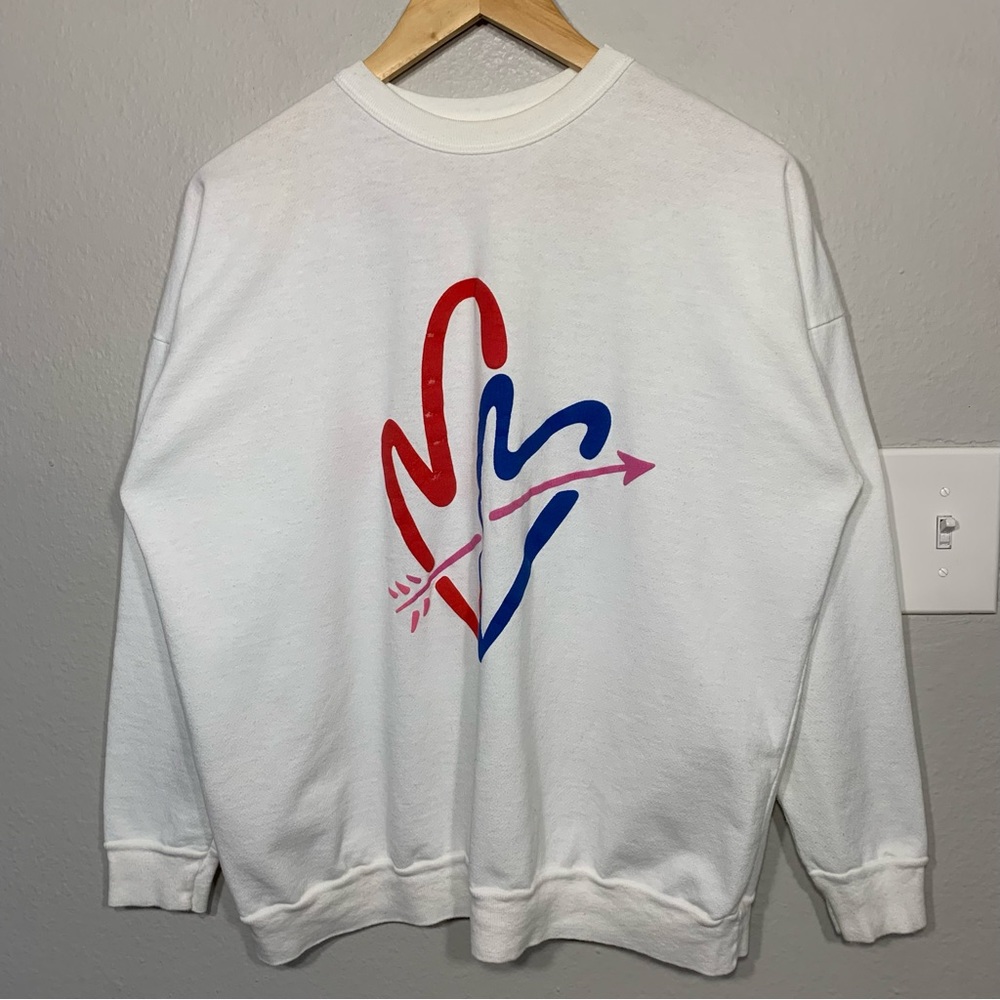 Vintage 80s Hearts and Arrows Love White Sweatshirt‎ XL